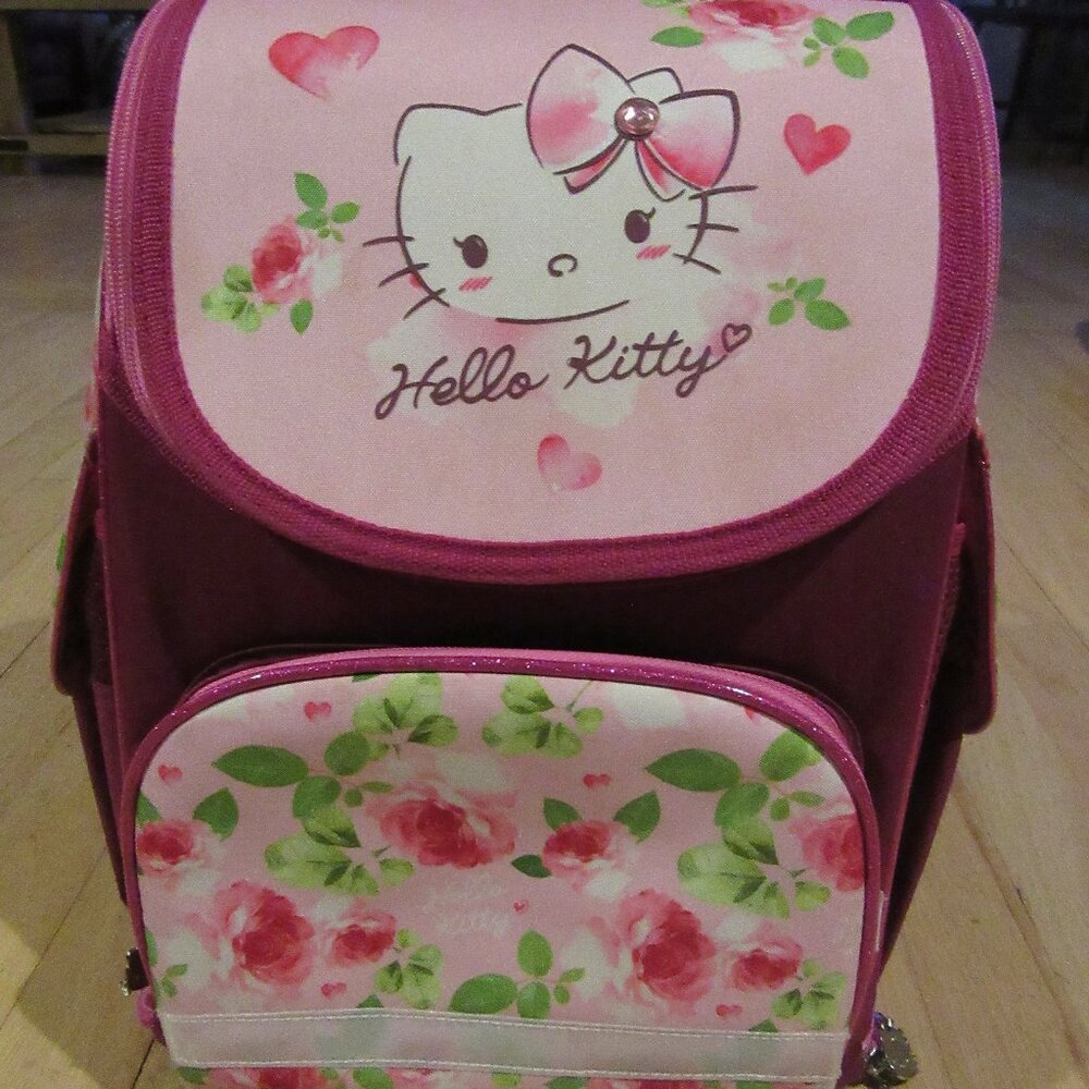 SUPER RARE HELLO KITTY BACKPACK/BOOK BAG/ZIP AROUND/KITE/ERGO KIDS!